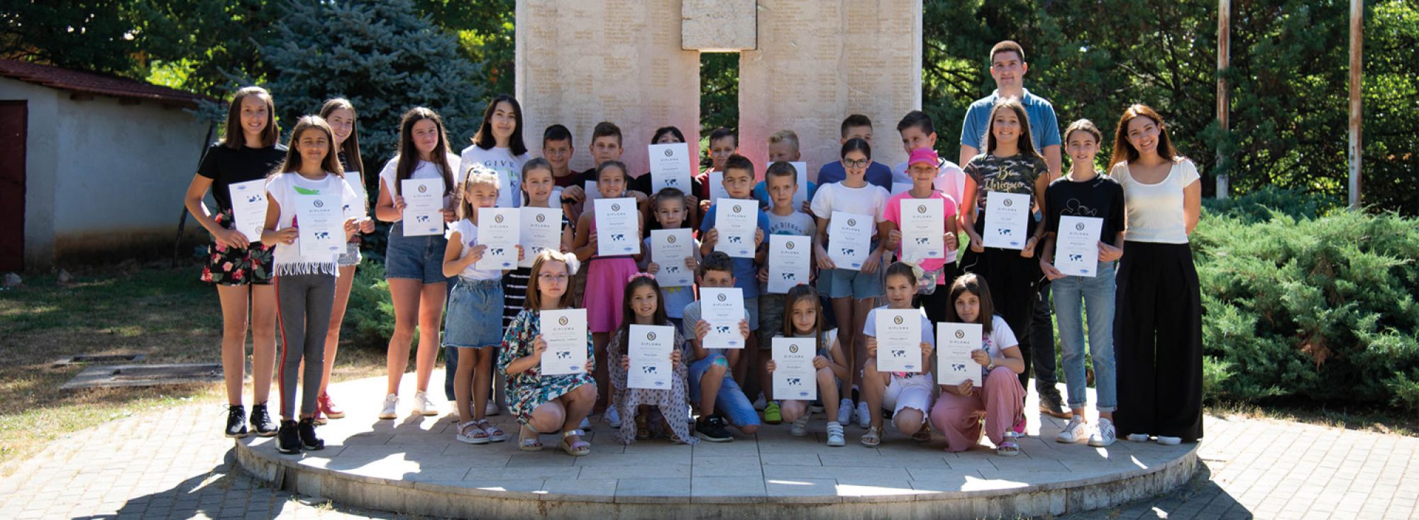 Podjela diploma polaznicima Vitkove škole stranih jezika